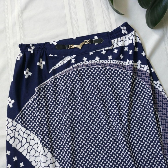 Blue patchwork patterned skirt - Picture 4 of 8